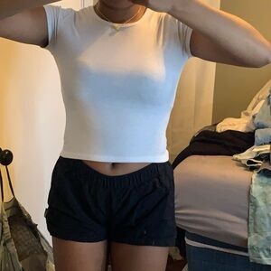 White Fitted Crop T-Shirt with Short Sleeves